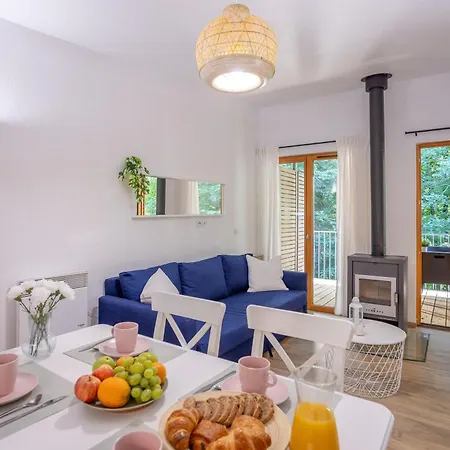 Les Charmes C40a - Le Val Joly